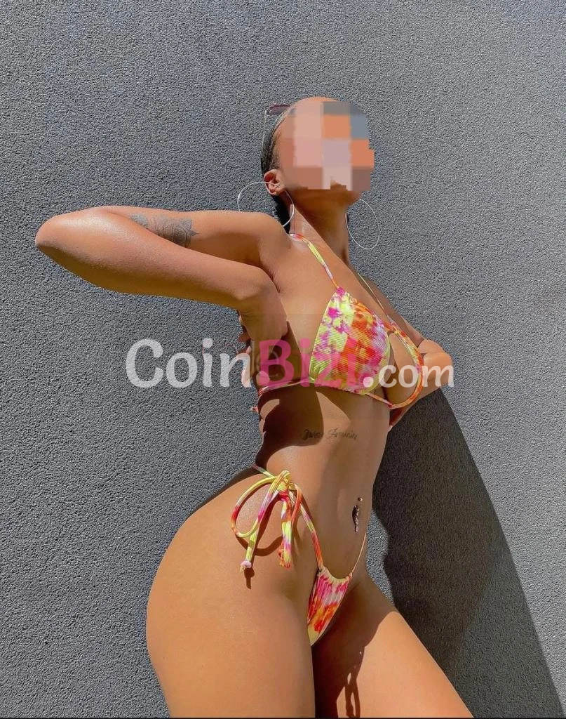  de ans  pour Massages - Service Massage Massage sensuel ou érotique à Abidjan, Cocody