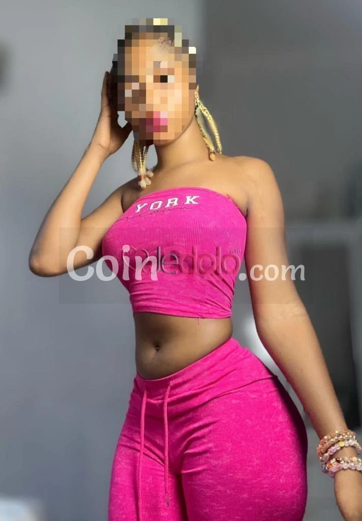 Femme de 19ans Réçoit/Se déplace pour Rencontres - Escortes Rencontre occasionnelle à Yamoussoukro