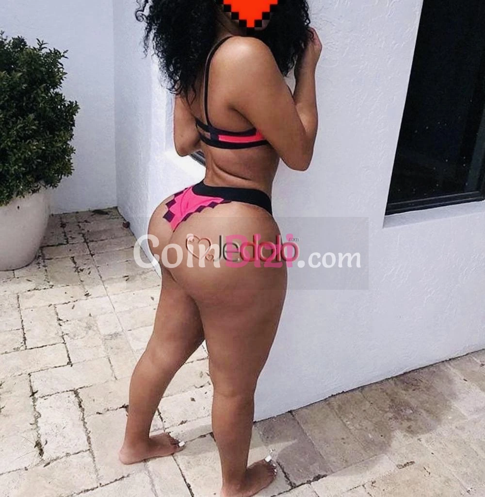 Femme de 19ans Réçoit/Se déplace pour Rencontres - Escortes Rencontre occasionnelle à Yamoussoukro