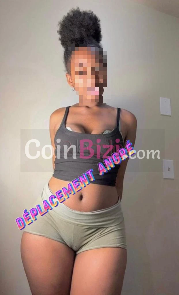 Femme de 21ans  pour Rencontres - Escortes Rencontre occasionnelle à Abidjan, Cocody