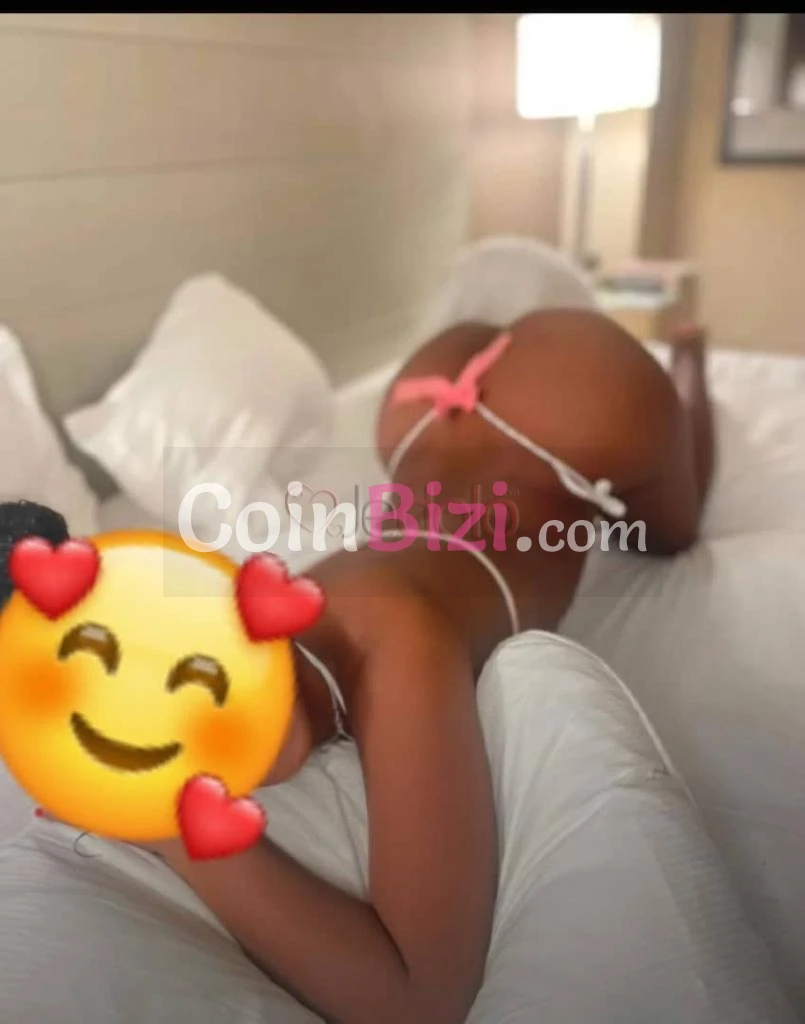 Femme de 21ans Réçoit pour Rencontres - Escortes Cherche Homme à Abidjan, Treichville