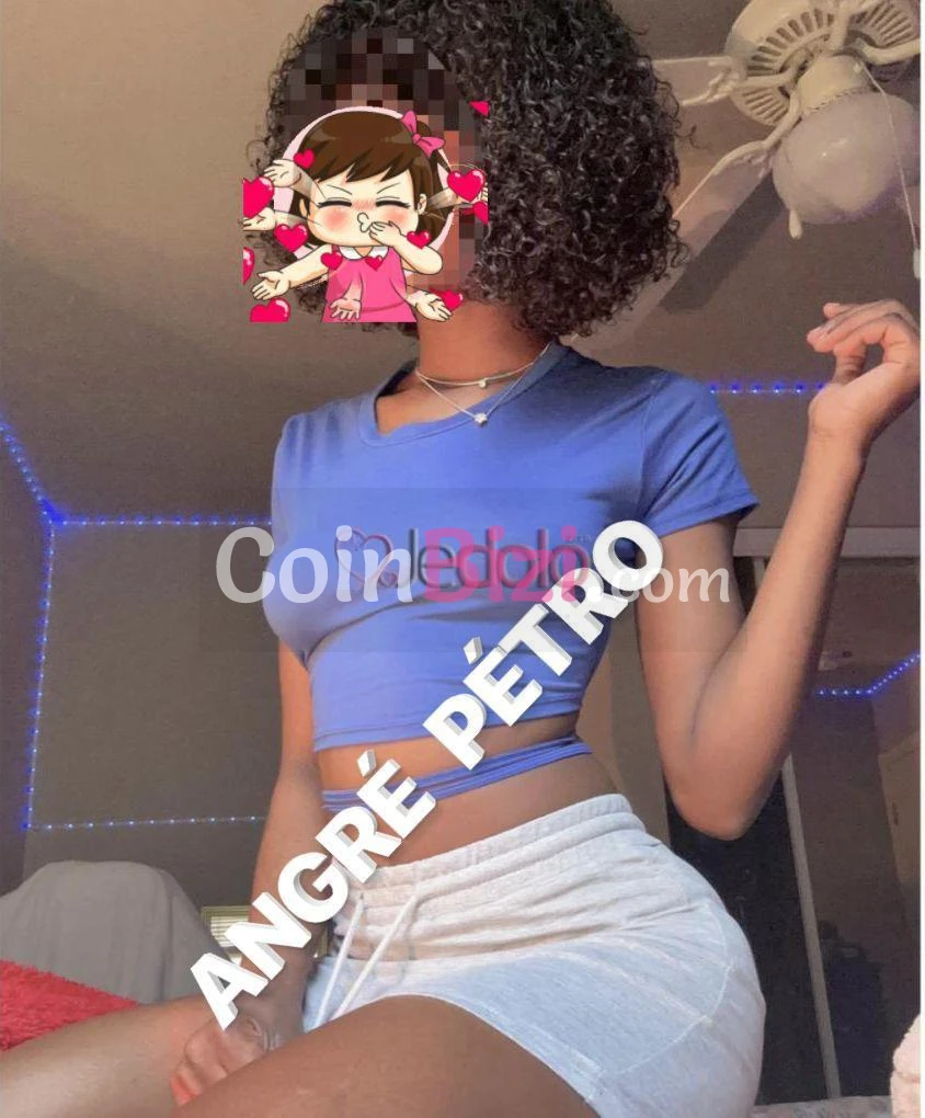 Femme de 19ans Réçoit/Se déplace pour Rencontres - Escortes Rencontre occasionnelle à Abidjan, Cocody