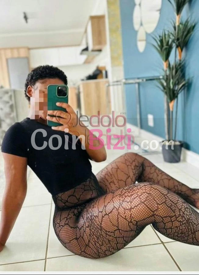 Femme de 20ans Réçoit/Se déplace pour Rencontres - Escortes Rencontre occasionnelle à Abidjan, Cocody